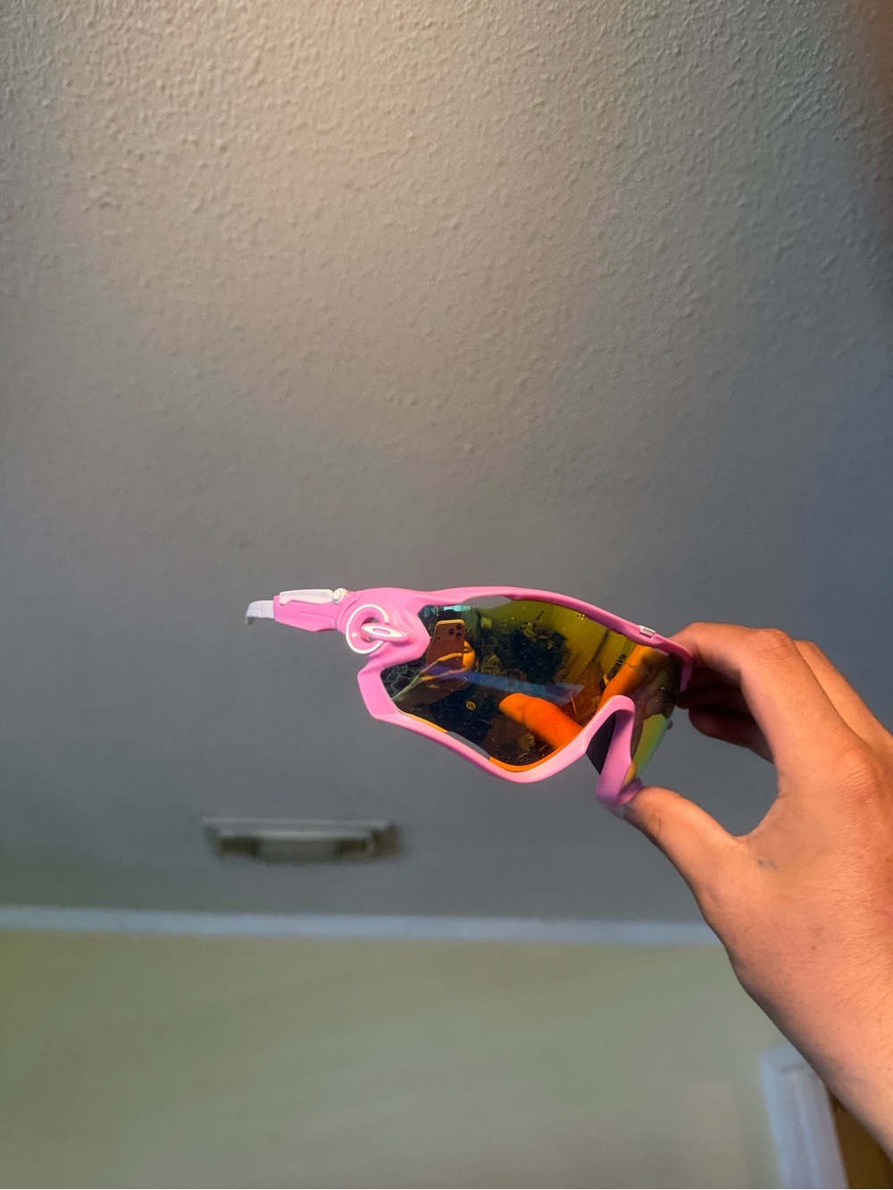 Pink Sport Sunglasses with Mirrored Lenses Oakleys